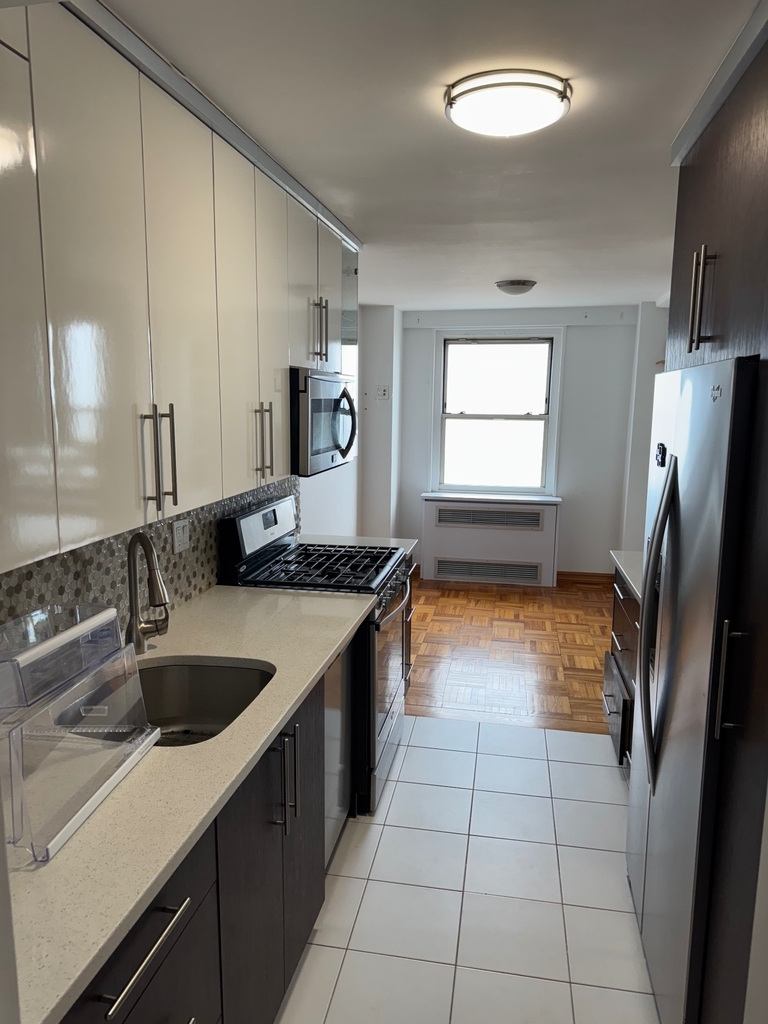 1311 Brightwater Avenue - Photo 11