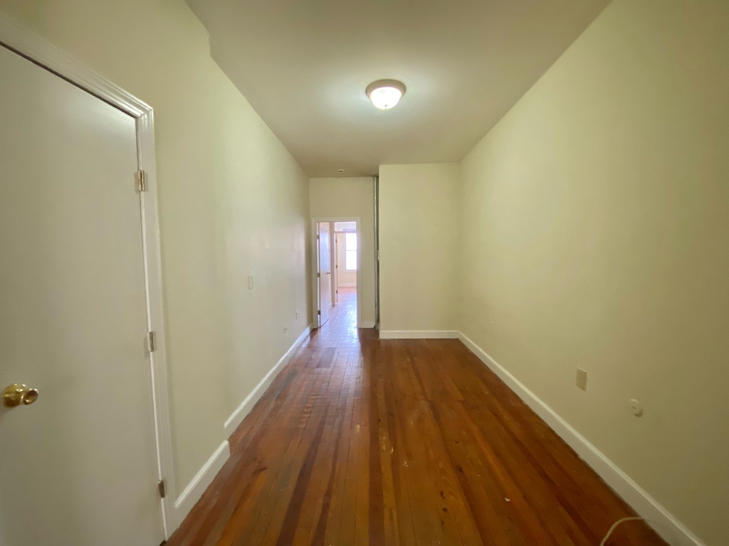 61 Morgan Avenue - Photo 5