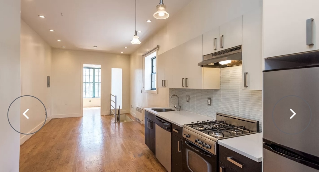 12 Underhill Avenue - Photo 0