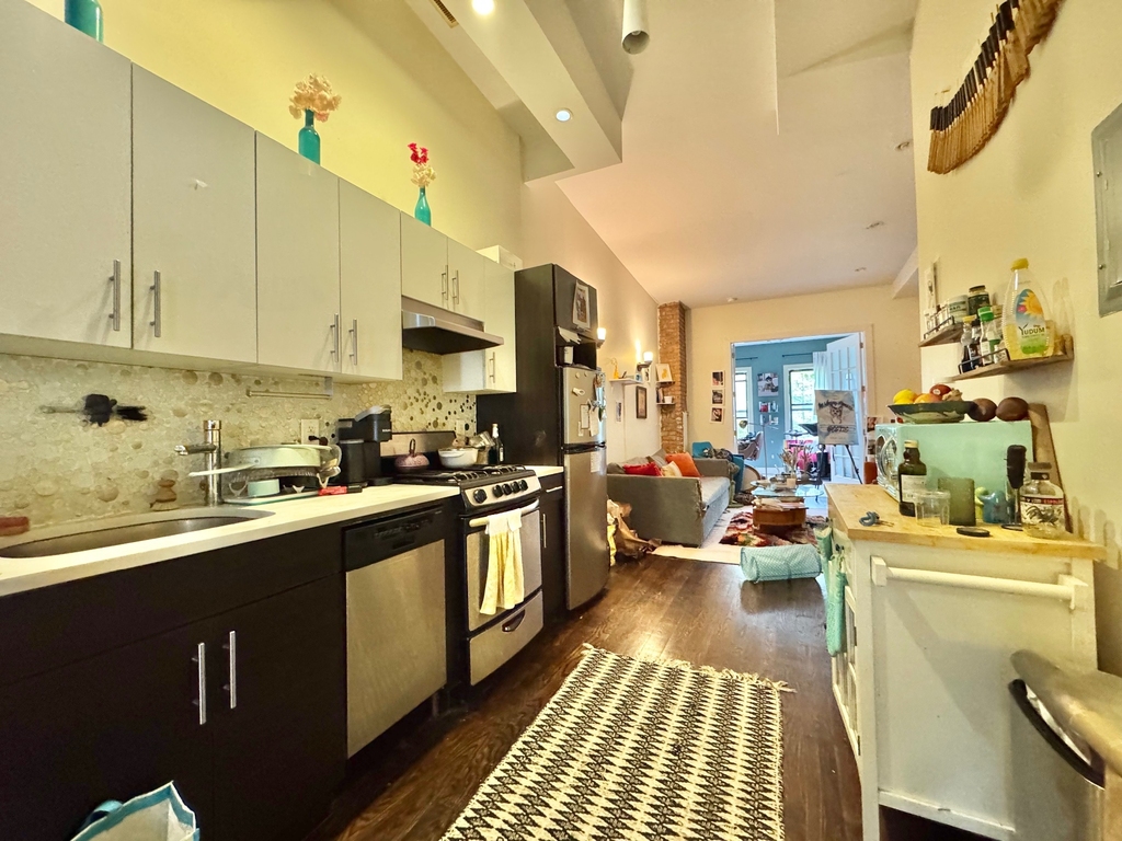 297 Harman Street - Photo 7