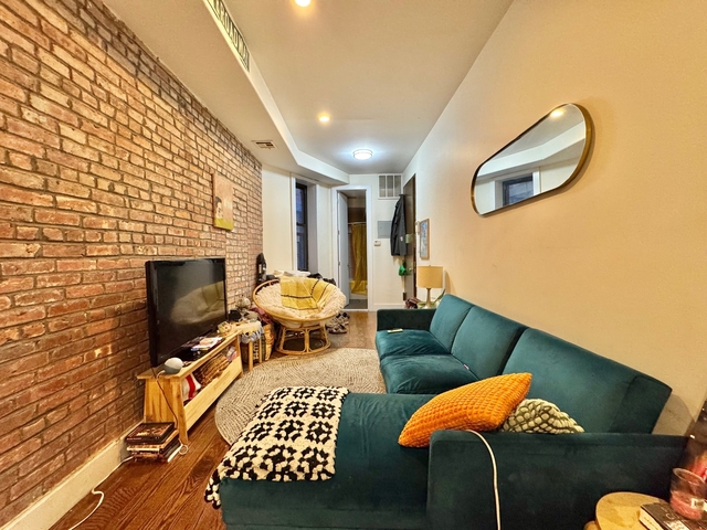 75 Jefferson St - Photo 1