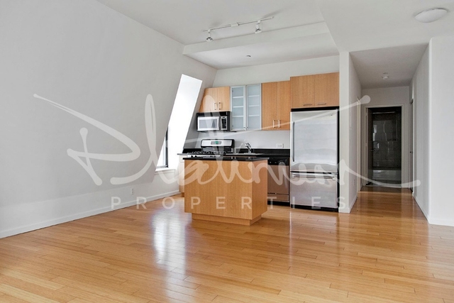 2 Bedrooms At John Street Posted By Adel Ghweinem For Renthop