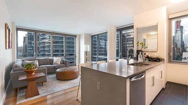 2 Bedrooms, Hell's Kitchen Rental in NYC for $7,880 - Photo 1