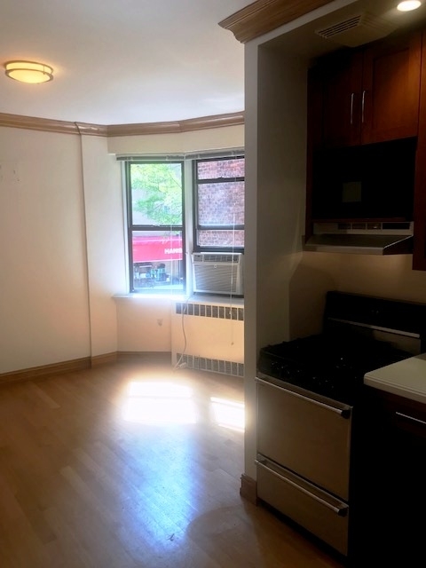 2 Bedrooms, Yorkville Rental in NYC for $3,450 - Photo 1