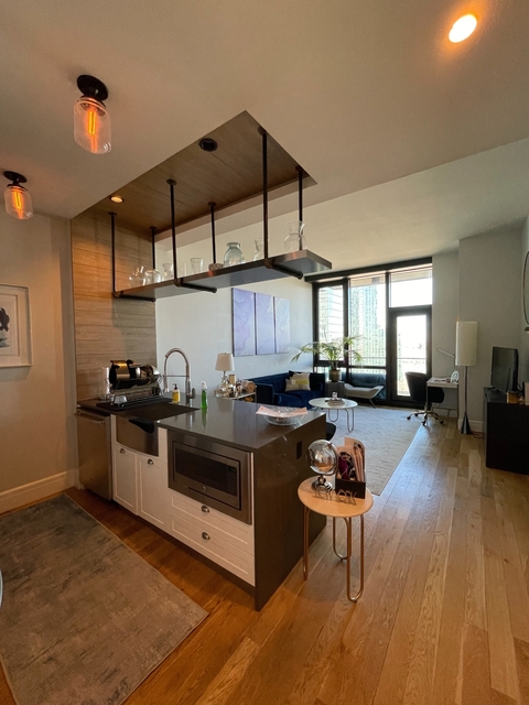 1 Bedroom, Long Island City Rental in NYC for $3,504 - Photo 1