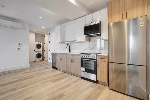 2 Bedrooms, Prospect Park South Rental in NYC for $3,650 - Photo 1