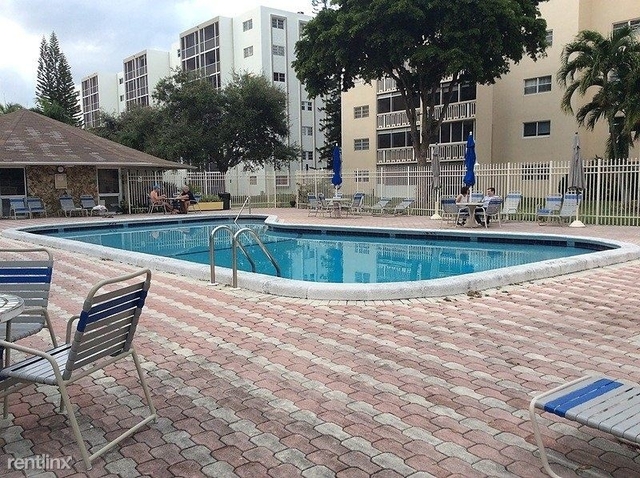 1 Bedroom, Hallandale Beach Rental in Miami, FL for $1,300 - Photo 1