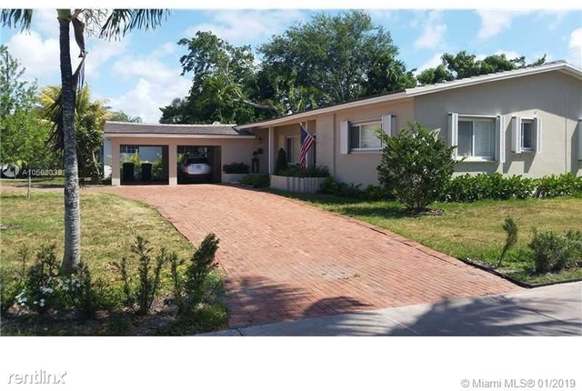 2 Bedrooms, Southeast Gables Rental in Miami, FL for $2,300 - Photo 1