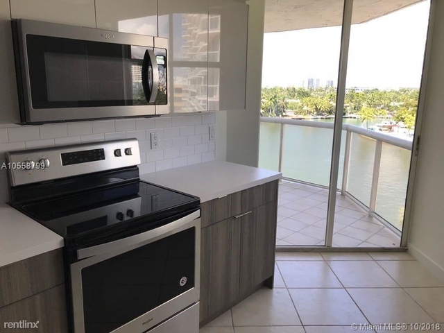 2 Bedrooms, Oceanfront Rental in Miami, FL for $2,700 - Photo 1
