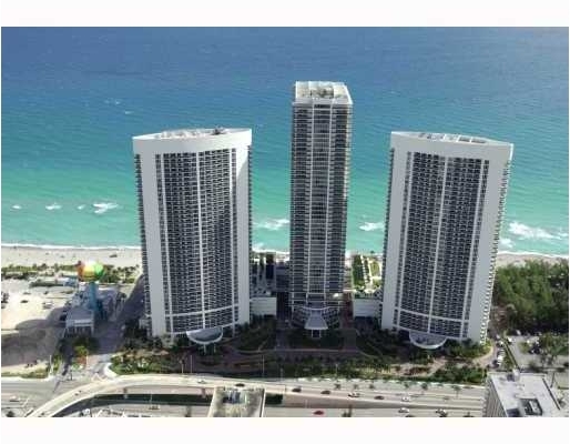 2 Bedrooms, Hallandale Beach Rental in Miami, FL for $6,500 - Photo 1