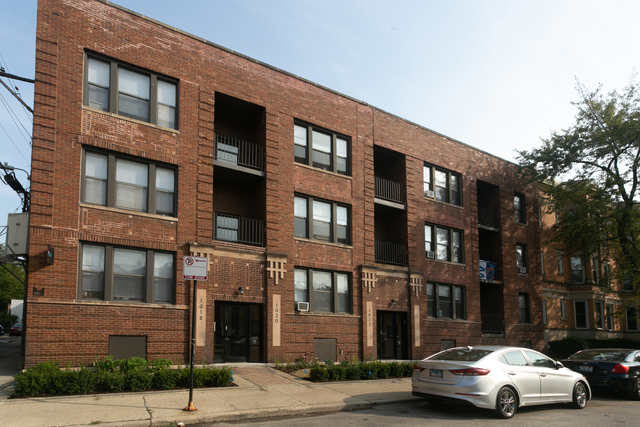 2 Bedrooms, Hyde Park Rental in Chicago, IL for $1,750 - Photo 1