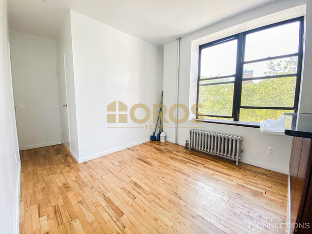 2 Bedrooms, Alphabet City Rental in NYC for $4,100 - Photo 1