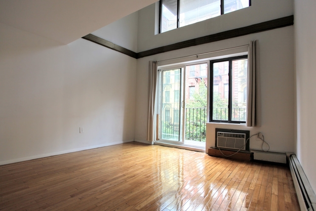 212 East 10th Street - Photo 1