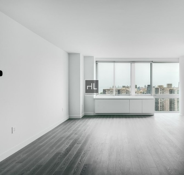 2 Bedrooms, Lincoln Square Rental in NYC for $7,460 - Photo 1