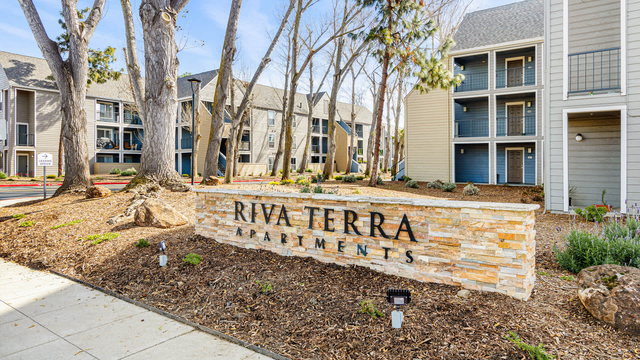 850 Davit Ln. - Photo 1