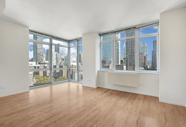 2 Bedrooms, Lincoln Square Rental in NYC for $6,150 - Photo 1