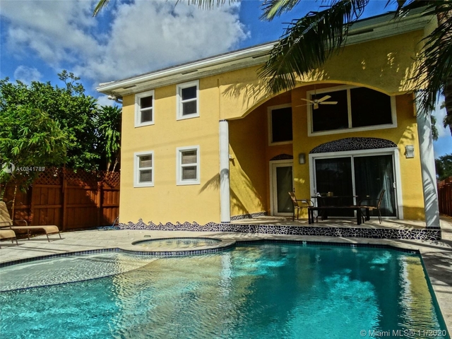 4 Bedrooms, Central Business District Rental in Miami, FL for $9,500 - Photo 1