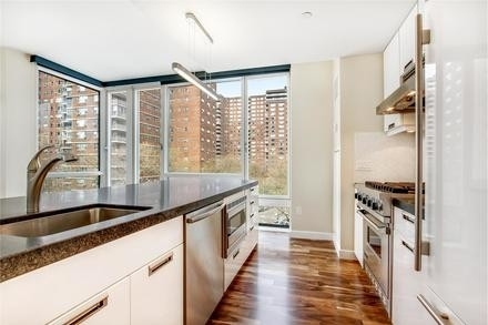 2 Bedrooms, Chelsea Rental in NYC for $7,100 - Photo 1