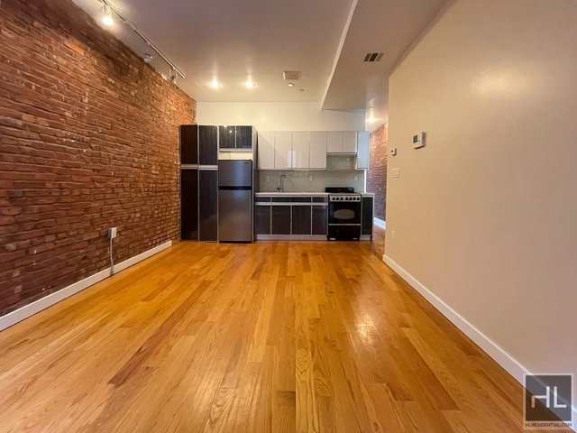 3 Bedrooms, Crown Heights Rental in NYC for $2,700 - Photo 1