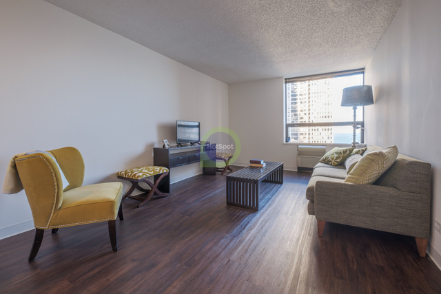1 Bedroom, Gold Coast Rental in Chicago, IL for $1,625 - Photo 1