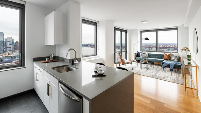 2 Bedrooms, Hell's Kitchen Rental in NYC for $6,700 - Photo 1