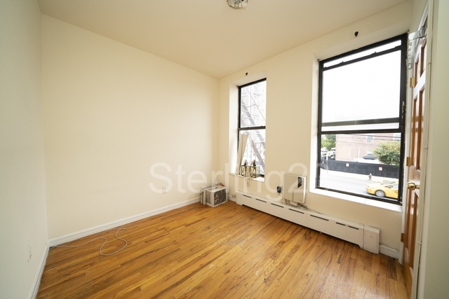 1 Bedroom, Astoria Rental in NYC for $1,700 - Photo 1