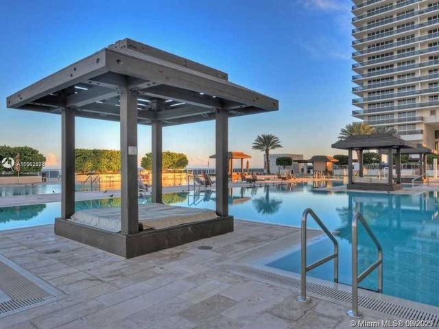 1 Bedroom, Hollywood Beach - Quadoman Rental in Miami, FL for $4,000 - Photo 1