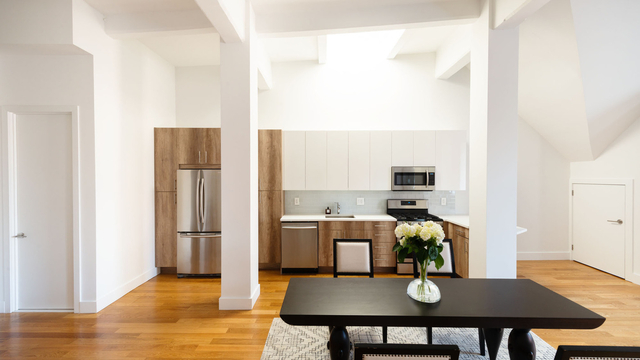 4 Bedrooms, West Village Rental in NYC for $12,995 - Photo 1