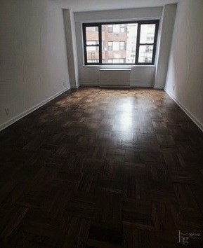 2 Bedrooms, Sutton Place Rental in NYC for $3,900 - Photo 1