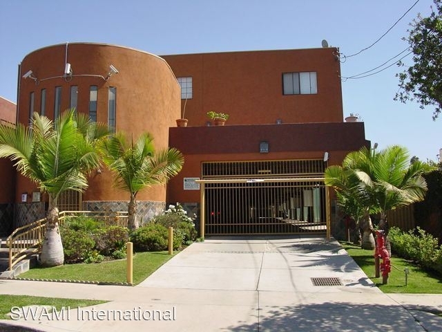 2 Bedrooms, North Inglewood Rental in Los Angeles, CA for $2,150 - Photo 1