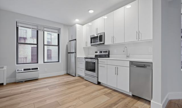2 Bedrooms, Washington Heights Rental in NYC for $3,400 - Photo 1