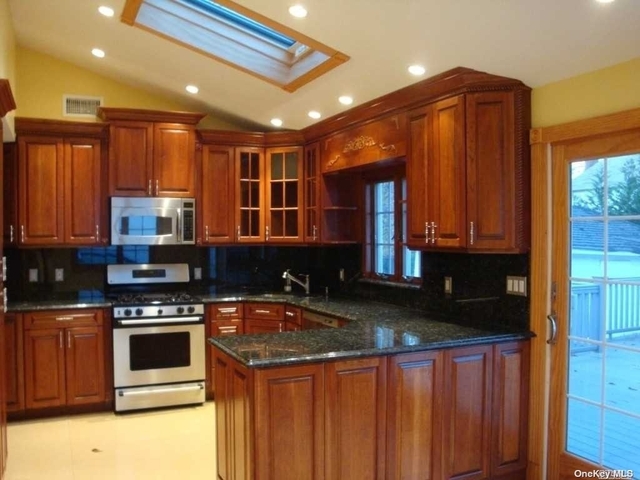 3 Bedrooms, University Gardens Rental in Long Island, NY for $4,600 - Photo 1