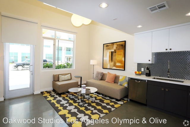 1 Bedroom, South Park Rental in Los Angeles, CA for $2,760 - Photo 1
