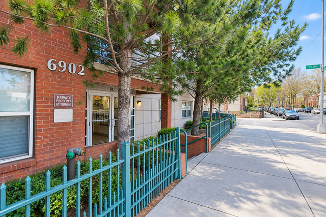 6902 Narrows Avenue - Photo 1