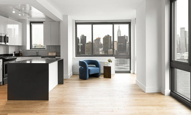 2 Bedrooms, Hunters Point Rental in NYC for $6,480 - Photo 1
