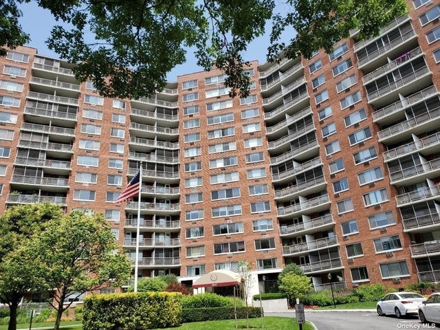 1 Bedroom, Bayside Rental in Long Island, NY for $2,050 - Photo 1