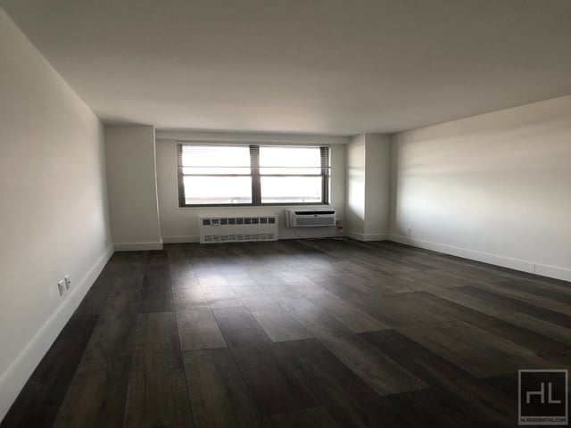 2 Bedrooms, Forest Hills Rental in NYC for $3,515 - Photo 1