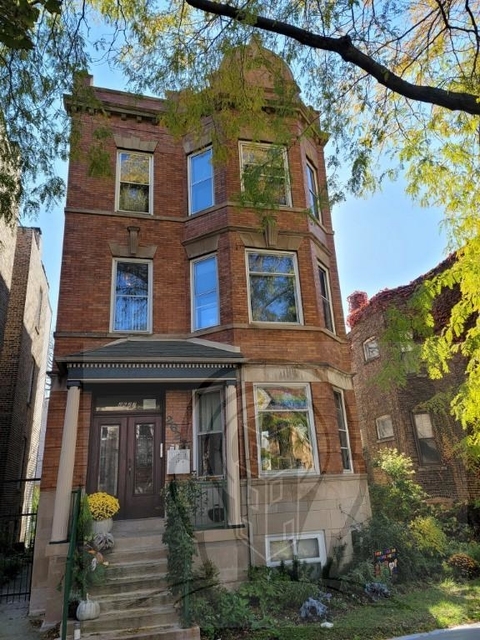 3 Bedrooms, Humboldt Park Rental in Chicago, IL for $1,585 - Photo 1