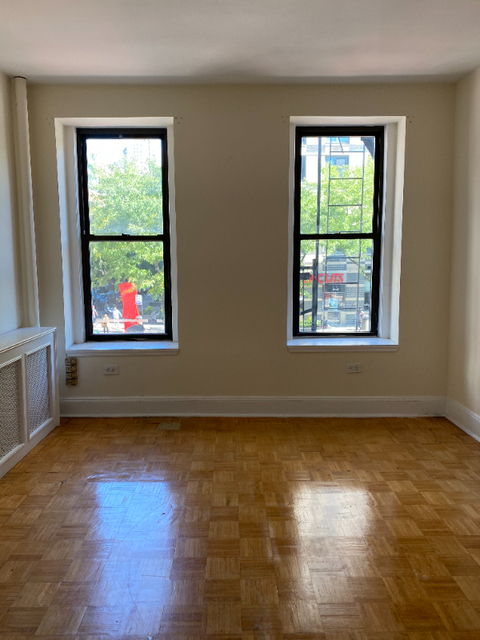 2 Bedrooms, Yorkville Rental in NYC for $3,475 - Photo 1