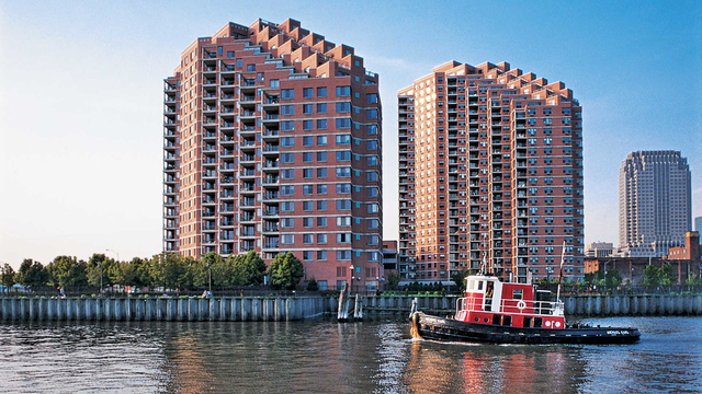 2 Bedrooms, The Waterfront Rental in NYC for $4,985 - Photo 1