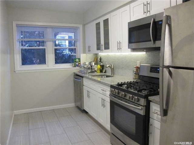 1 Bedroom, Douglaston Park Rental in Long Island, NY for $2,100 - Photo 1