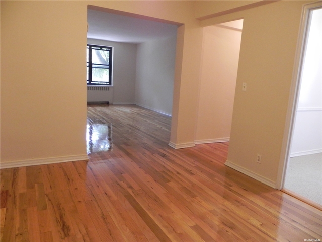 1 Bedroom, Great Neck Plaza Rental in Long Island, NY for $2,179 - Photo 1