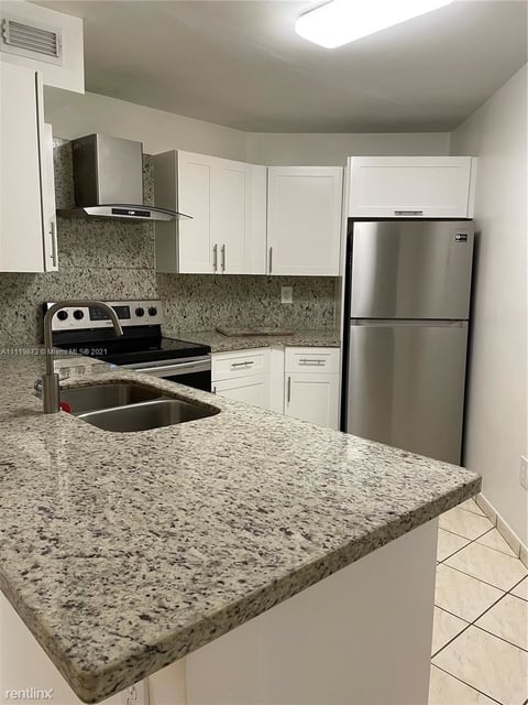 2 Bedrooms, Bleau Fontaine Rental in Miami, FL for $2,050 - Photo 1