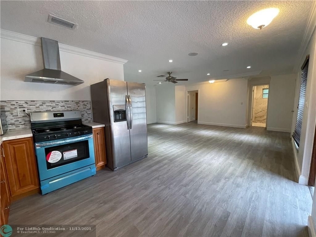 2 Bedrooms, Tarpon River Rental in Miami, FL for $2,850 - Photo 1