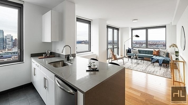 2 Bedrooms, Hell's Kitchen Rental in NYC for $6,460 - Photo 1