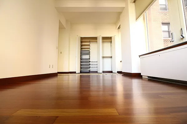 3 Bedrooms, Upper East Side Rental in NYC for $8,200 - Photo 1
