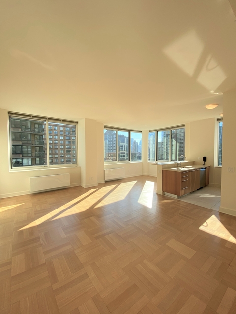2 Bedrooms, Lincoln Square Rental in NYC for $8,440 - Photo 1