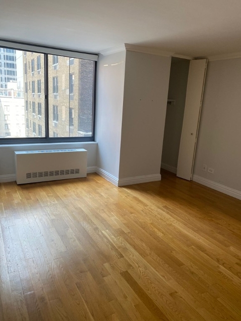 Studio, Theater District Rental in NYC for $3,350 - Photo 1