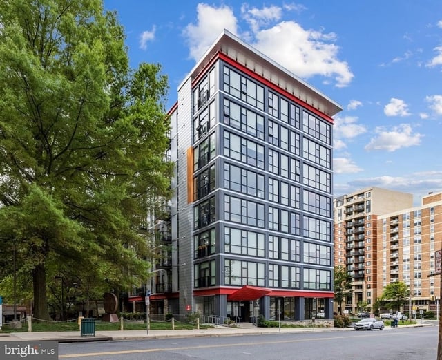 2 Bedrooms, Silver Spring Rental in Washington, DC for $2,250 - Photo 1