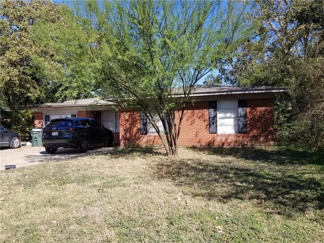 4 Bedrooms, Highland Park Rental in Bryan-College Station Metro Area, TX for $2,300 - Photo 1
